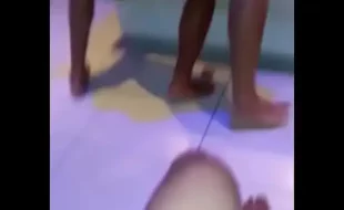 Amigo do corno sabe como foder